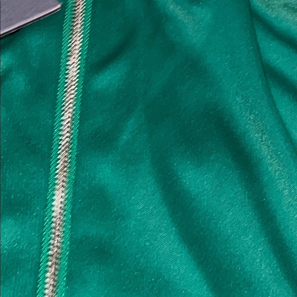 Vince Camuto White and Green Sheath Dress with Short Raglan Sleeves - Picture 10 of 13